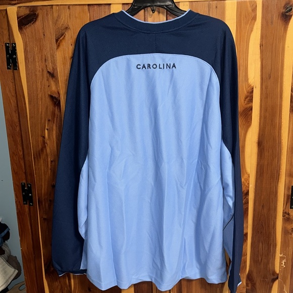 Nike UNC Pullover - Picture 7 of 8